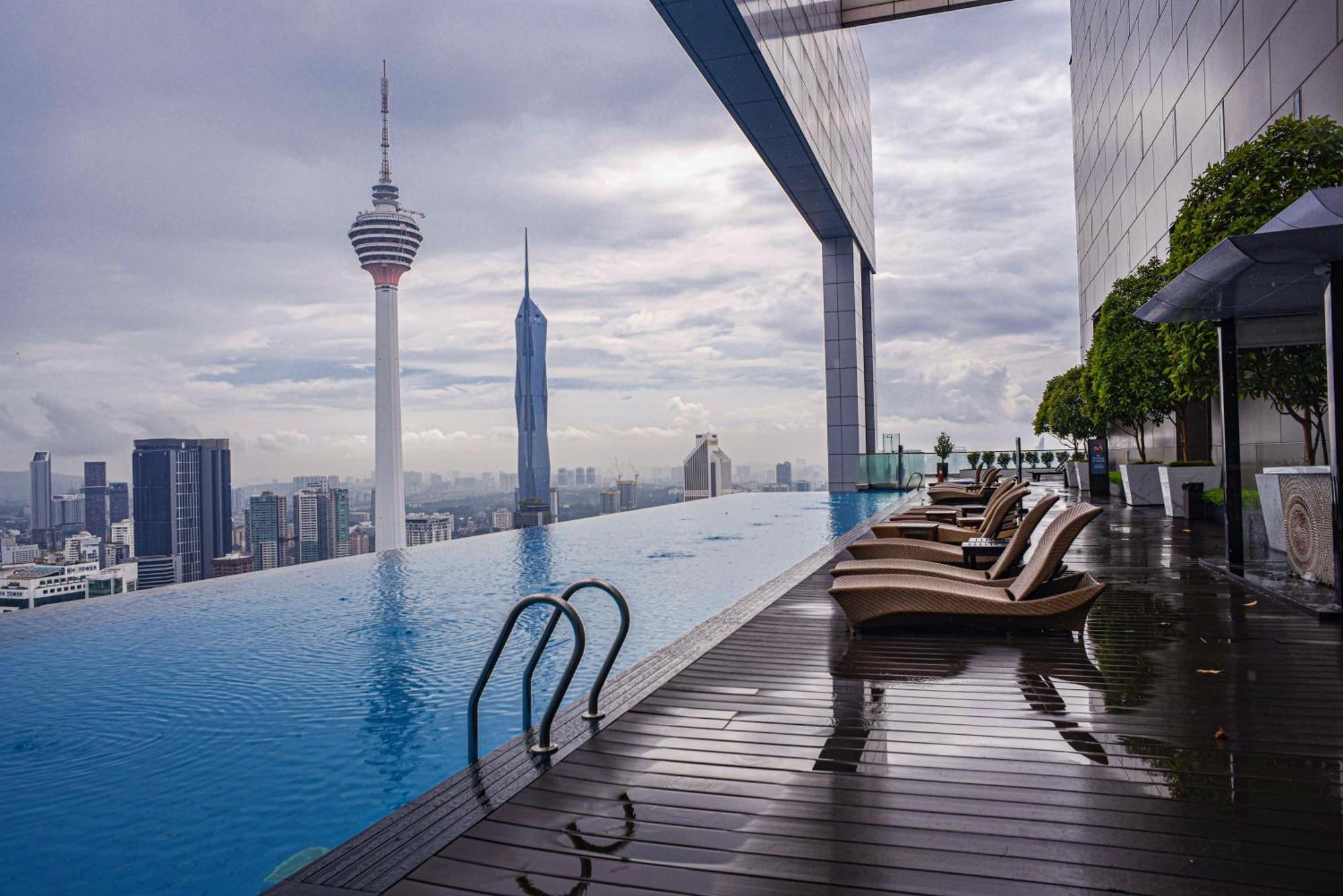 Skyward Suites At Platinum Klcc Kuala Lumpur Exterior photo