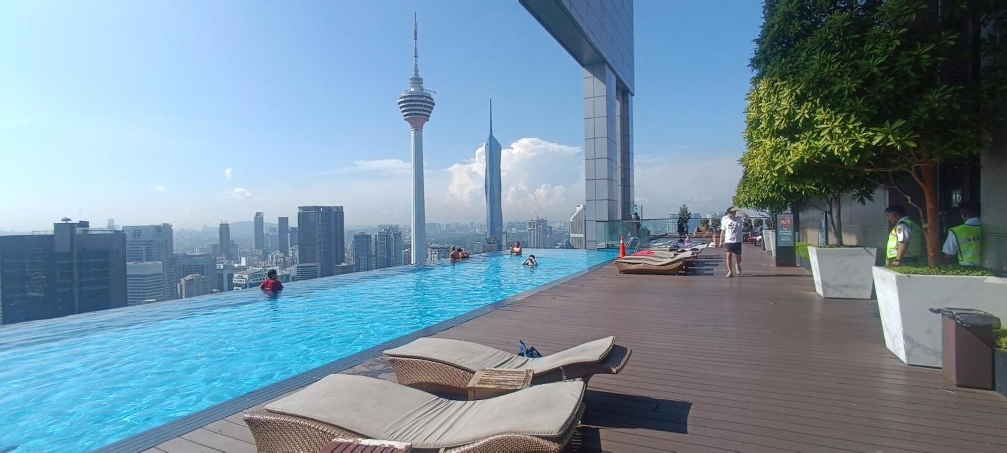 Skyward Suites At Platinum Klcc Kuala Lumpur Exterior photo