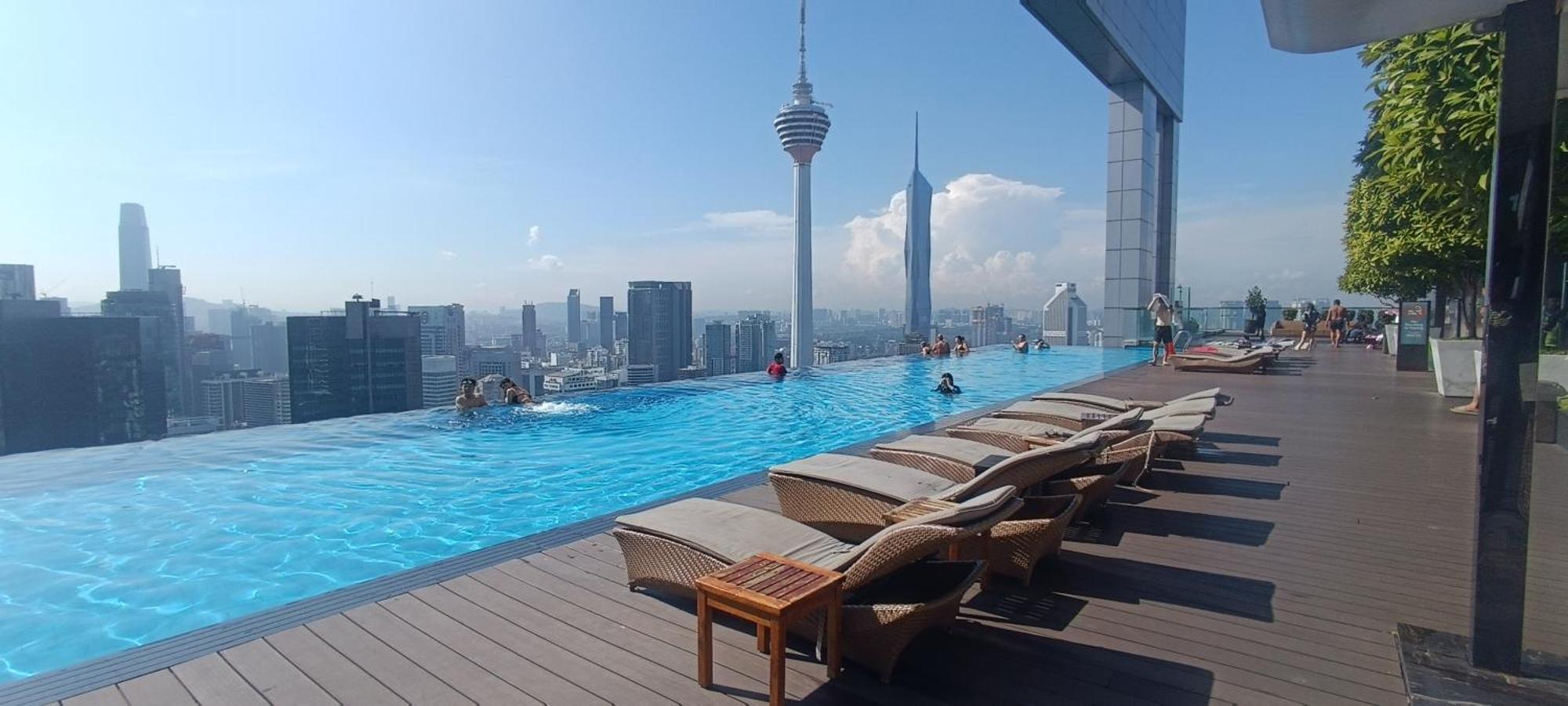 Skyward Suites At Platinum Klcc Kuala Lumpur Exterior photo